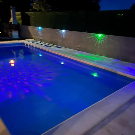 Petra Palace * Rovinjsko Selo