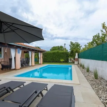 Petra Palace Rovinjsko Selo