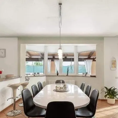 Petra Palace * 로비니스코 셀로