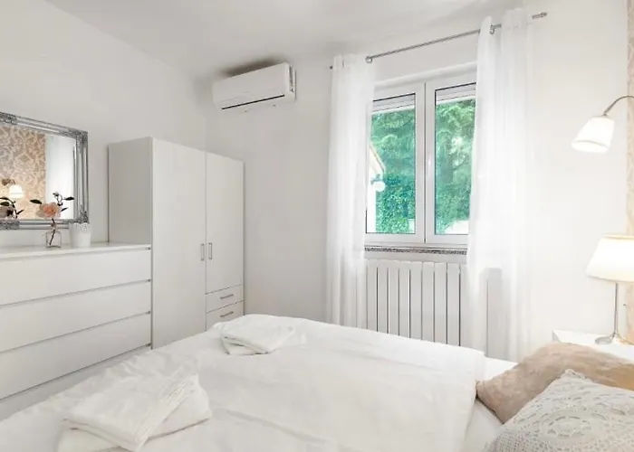 Petra Palace Vakantiehuis Rovinjsko Selo