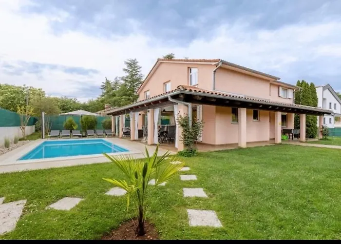 Petra Palace Rovinjsko Selo