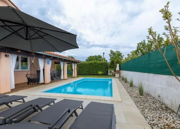 Petra Palace Rovinjsko Selo