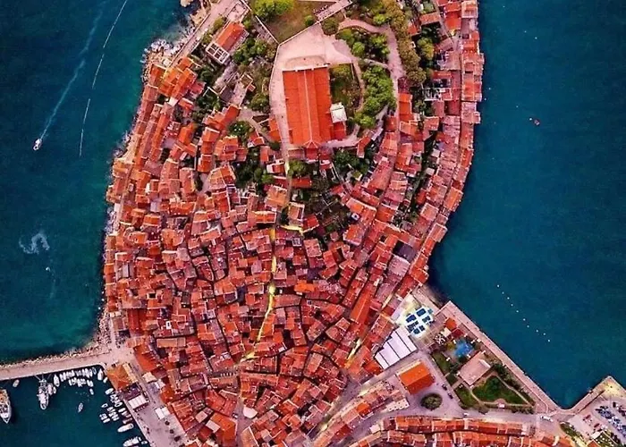 Petra Palace * Rovinjsko Selo